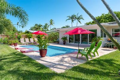 1639 NE 27th Dr, Wilton Manors, FL 33334 - Photo 1