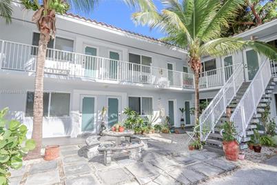 61  Edgewater Dr #4, Coral Gables, FL 33133 - Photo 1