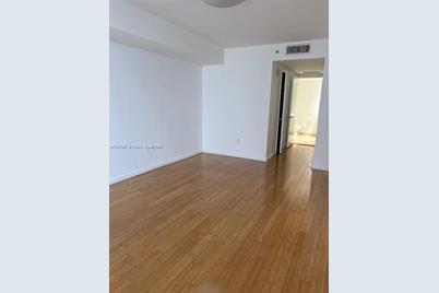 1800 S Ocean Dr #4209, Hallandale Beach, FL 33009 - Photo 1