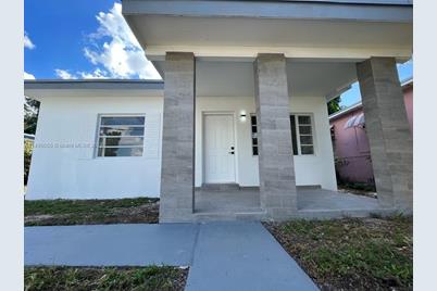 3342 NW 53rd St - Photo 1