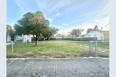 1350 NW 51st Ter - Photo 1
