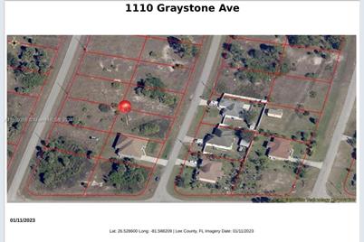 1110 Graystone Ave - Photo 1