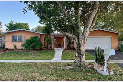 11820 NW 15th Ct - Photo 1
