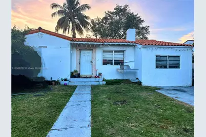 810 NW 17th Ct, Miami, FL 33125 - Photo 1