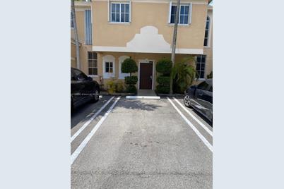 3930 SW 52nd Ave #D4, Pembroke Park, FL 33023 - Photo 1