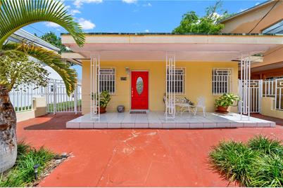 1270 SW 10th St, Miami, FL 33135 - Photo 1