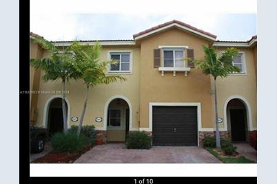 8867 SW 221st Ter, Cutler Bay, FL 33190 - Photo 1