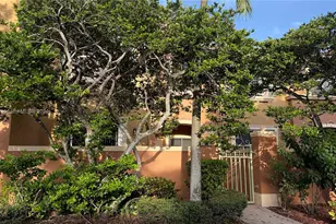 1015 SW 144th Ave, Pembroke Pines, FL 33027 - Photo 1