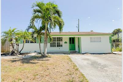 6770 Harding St, Hollywood, FL 33024 - Photo 1