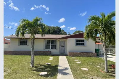 17860 SW 112th Ct, Miami, FL 33157 - Photo 1