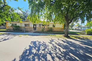 3230 N 23rd Ave, Hollywood, FL 33020 - Photo 1