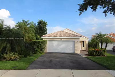 1557 Salerno Cir #1557, Weston, FL 33327 - Photo 1