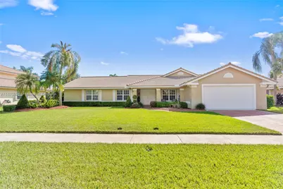 19420 NW 6th St, Pembroke Pines, FL 33029 - Photo 1