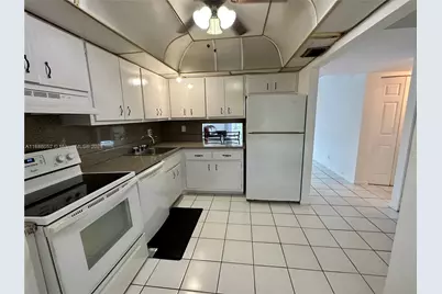 3051 NW 46th Ave #203, Lauderdale Lakes, FL 33313 - Photo 1