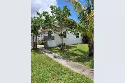 8960 NE 2 Av, El Portal, FL 33138 - Photo 1