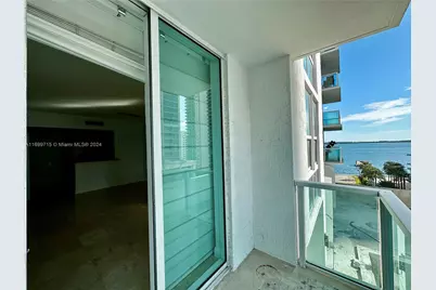 186 SE 12th Ter #802, Miami, FL 33131 - Photo 1