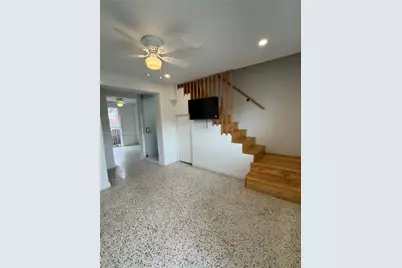 560 NW 1st St #5, Miami, FL 33128 - Photo 1