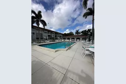 400 SE 10th St #202, Deerfield Beach, FL 33441 - Photo 1