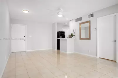 3040 NE 16th Ave #104, Oakland Park, FL 33334 - Photo 1
