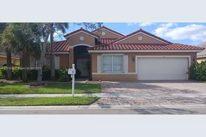 760 SW 190th Ave, Pembroke Pines, FL 33029 - Photo 1