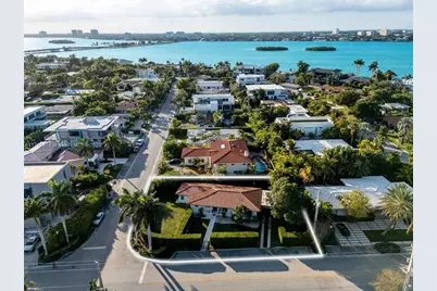 10110 E Broadview Dr, Bay Harbor Islands, FL 33154 - Photo 1