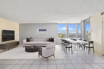 2899 Collins Ave #612, Miami Beach, FL 33140 - Photo 1
