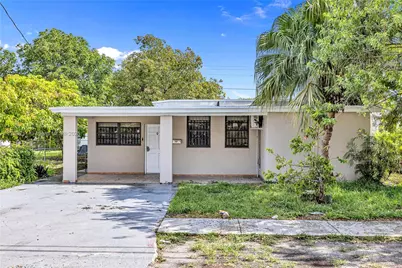 319 NE 171st St, North Miami Beach, FL 33162 - Photo 1