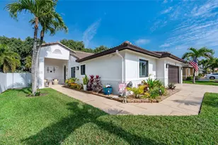 16185 SW 2nd Dr, Pembroke Pines, FL 33027 - Photo 1