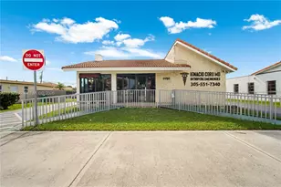9950 SW 40th St, Miami, FL 33165 - Photo 1