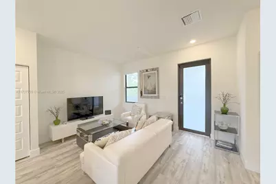 7925 NW 104th Ave #23, Doral, FL 33178 - Photo 1