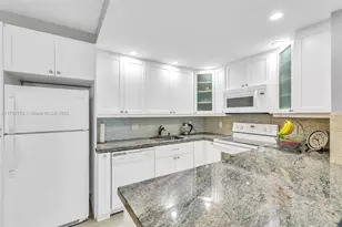 3011 Islewood D, Deerfield Beach, FL 33442 - Photo 1