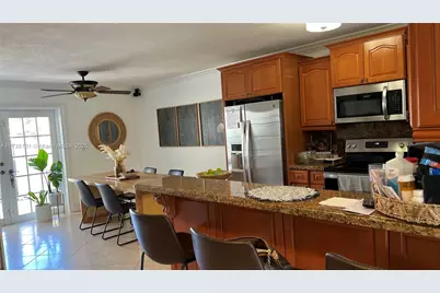 10050 NW 4th Ln, Miami, FL 33172 - Photo 1