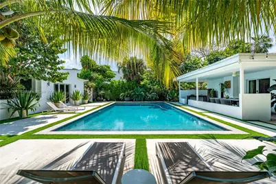 2135 NE 124th St, North Miami, FL 33181 - Photo 1