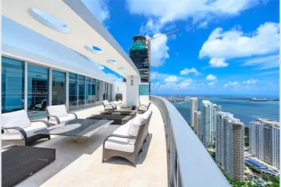 200 Biscayne Blvd Wy #5402, Miami, FL 33131 - Photo 1