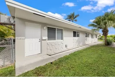 1431-1433 N 14th Way, Hollywood, FL 33020 - Photo 1