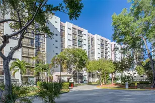 17011 N Bay Rd, Sunny Isles Beach, FL 33160 - Photo 1