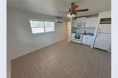 318 Tarpon Dr #1, Cape Coral, FL 33904 - Photo 1