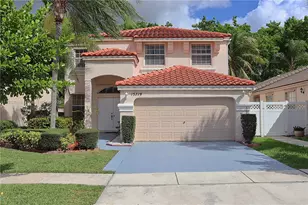 15719 NW 4th St, Pembroke Pines, FL 33028 - Photo 1
