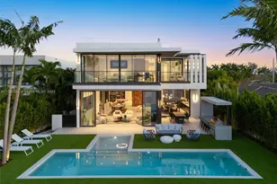 315 N Shore Dr, Miami Beach, FL 33141 - Photo 1