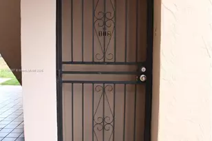 8897 Fontainebleau Blvd, Miami, FL 33172 - Photo 1