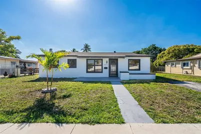 18710 NW 48th Pl, Miami Gardens, FL 33055 - Photo 1