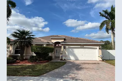 19423 NW 23rd Pl, Pembroke Pines, FL 33029 - Photo 1