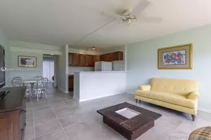 7 Fanshaw A, Boca Raton, FL 33434 - Photo 1