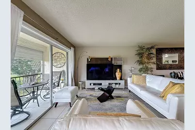 9411 N Hollybrook Lake Dr #304, Pembroke Pines, FL 33025 - Photo 1