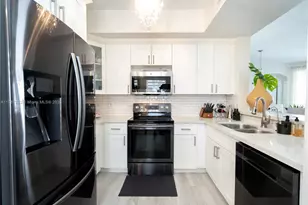 15865 SW 6th Pl, Pembroke Pines, FL 33027 - Photo 1