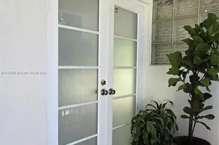 635 Euclid Ave, Miami Beach, FL 33139 - Photo 1