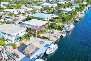 162 Azalea St, Upper Sugarloaf Key, FL 33070 - Photo 1