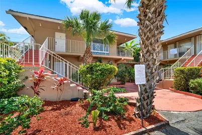 2864 NE 32nd St #7, Fort Lauderdale, FL 33306 - Photo 1