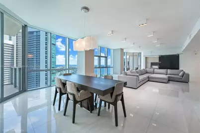 851 NE 1st Ave #3805, Miami, FL 33132 - Photo 1