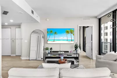 55 SW 9th St #3601, Miami, FL 33130 - Photo 1
